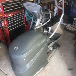 Octane Fitness Q37CE Commercial Elliptical Trainer