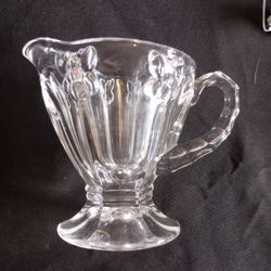 Lenox LEAD CRYSTAL PRESSED GLASS  BUTTERFLY`S  PATTERN CREAMER   # 767