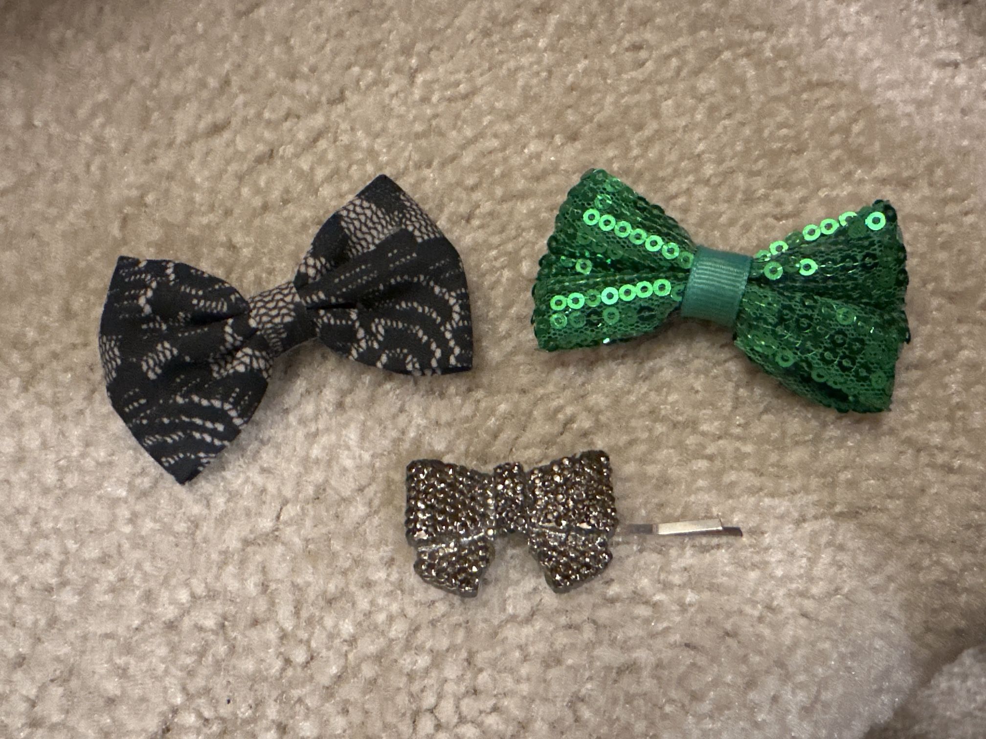 Set of 3 Decorative Hair Bows $2