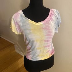 Wallflower tie dye soft top women’s size s