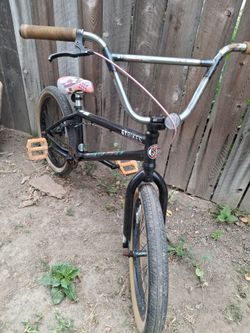 20 inch GT PERFORMER Bmx Bicycle Needs cleaning