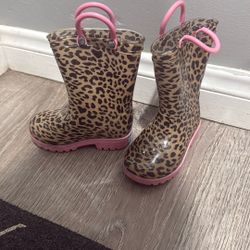 Size 6 Girl Rain Boots