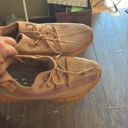 Yeezy Boost Shoes 10’s