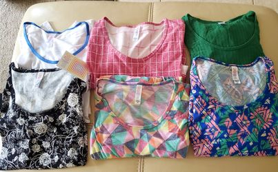 Lularoe perfect T