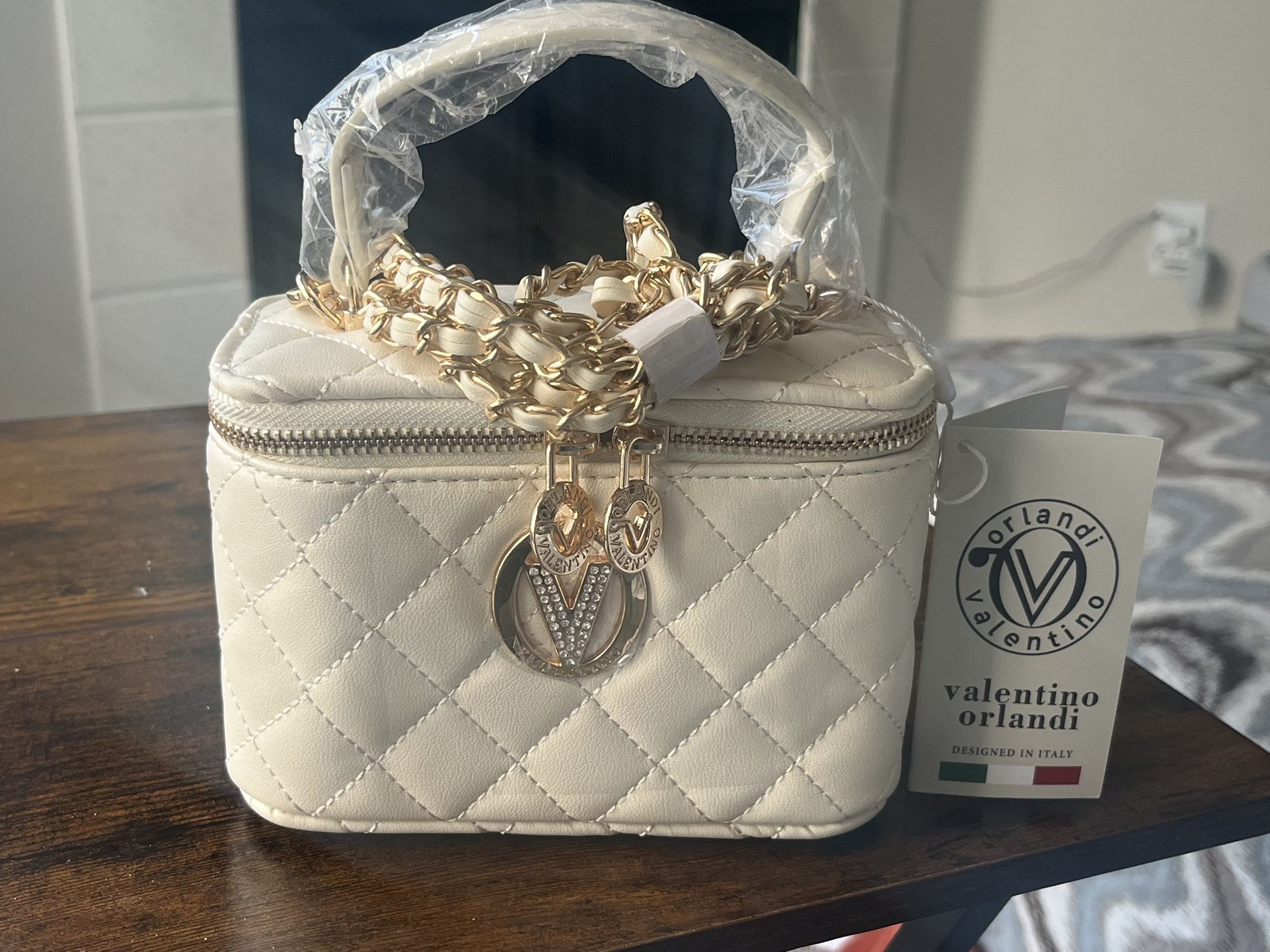 VALENTINO ORLANDI Top Handle Quilted White Vegan Leather Vanity Bag