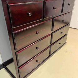 Pinewood Dresser 