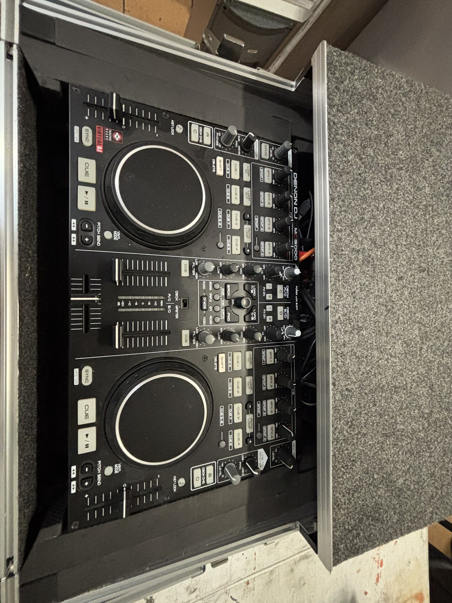 Denon MC3000 DJ Software Controller ((no case))