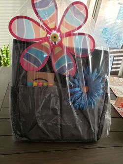 thirty one bags ....crossbody organizing tote, fot a birthday , teacher, mom, or a friend .