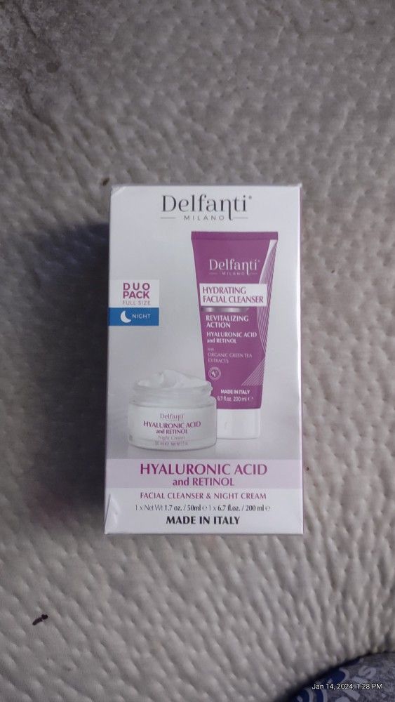 "Delfanti" 2 Piece Hyaluronic Acid And Retinol Facial Set