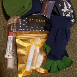 First Class Amenity Kits - Lot Of 7 - Great For Ty Gifts!