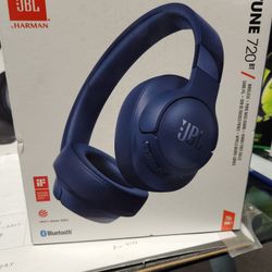 Jbl Tune 720bt Wireless Headphones.