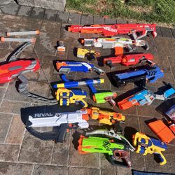 Lot Of Nerf Guns 