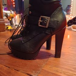 Woman's Booties/heels