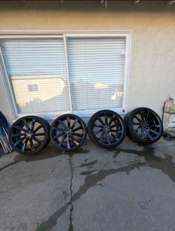 22” rims 5x114.3 trades welcomed