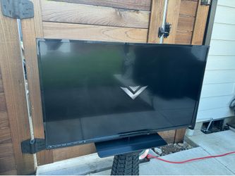 Vizio 50” Smart LED HDTV E500i-A1 – Works Great – WiFi & 4 HDMI
