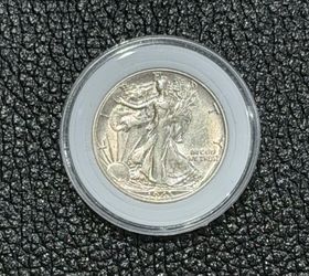 Beautiful Uncirculated 1943 Silver Walker Half Dollar 90% Silver