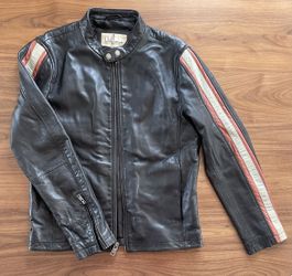 Wilsons Genuine Black Leather Jacket - Size Medium