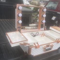 Mirror Make Up Carrier