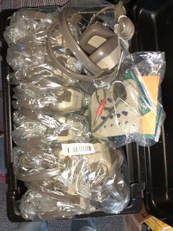 8 headphone classroom set. brand new never used