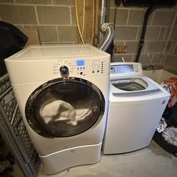 Washer and dryer combo