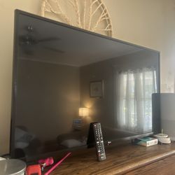 38 Inch LG TV
