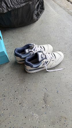 New Balance 550 white with blue women’s size 9.5