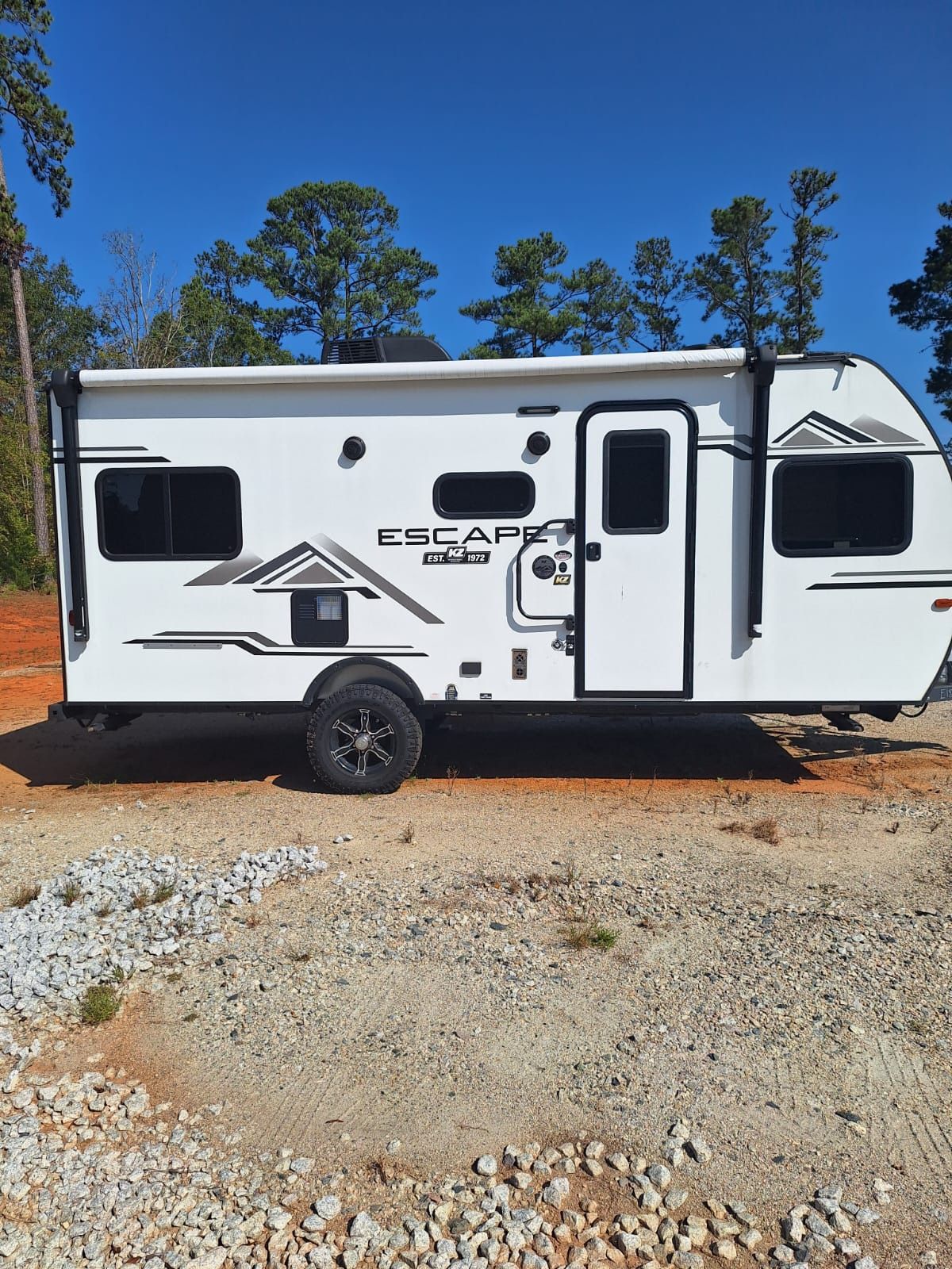 2022 Escape E18 Hatch Travel E18 Hatch Travel