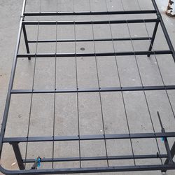 Twin Metal Bed Frame Folding Bed Frame Heavy Duty Steel Slat Platform Bed Frame,Black T
