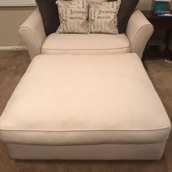 Cool couch with amazing matching ottoman