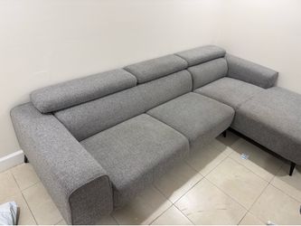 SECTIONAL  (PICK UP ONLY)