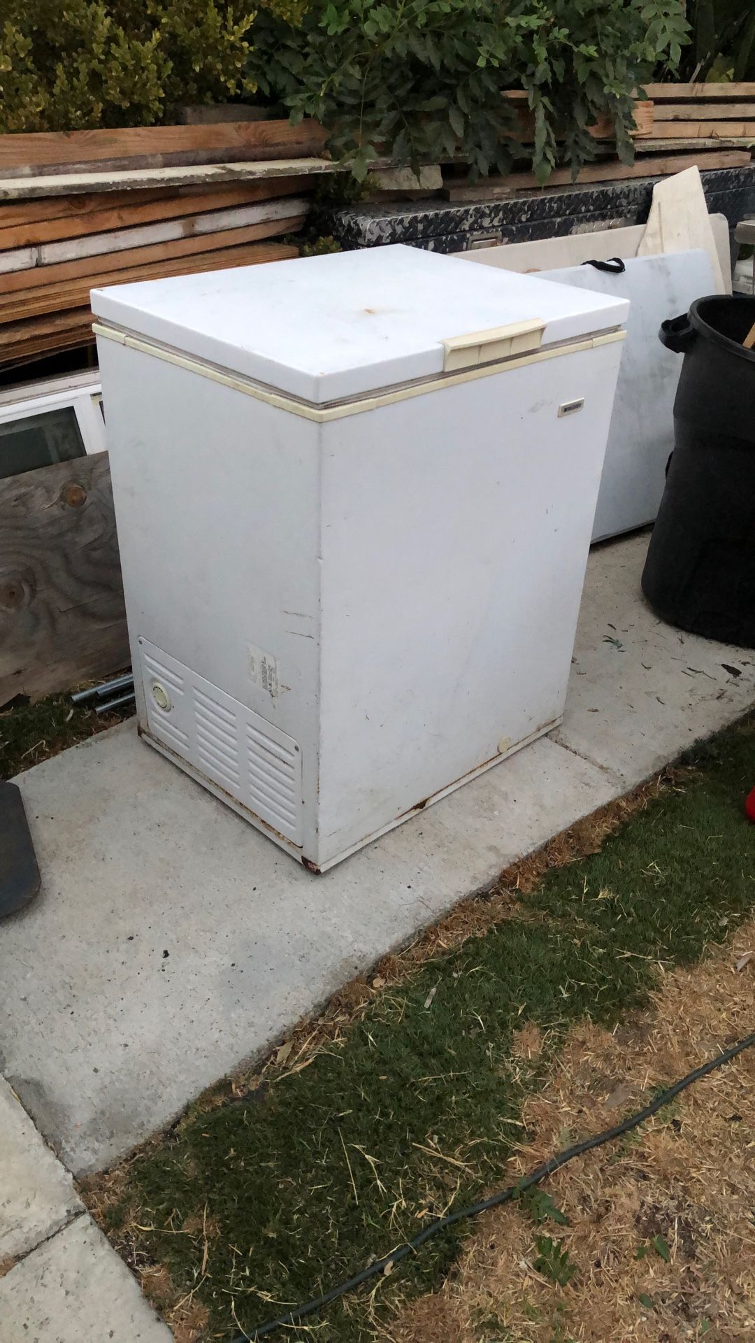 Frigidaire Freezer