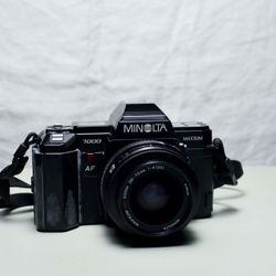 Maxxum 7000 Minolta Camera ( Film )