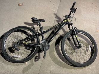 Haro Flightline hardtail MTB - size small