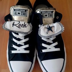 Rare Converse All Stars "Rock Star" Women's Size 9