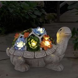 🐢 Solar Garden Statue Turtle Figurine with Succulent and 7 LED Lights - Outdoor Lawn Decor Garden Tortoise Statue for Patio, Balcony, Yard, Lawn Orna