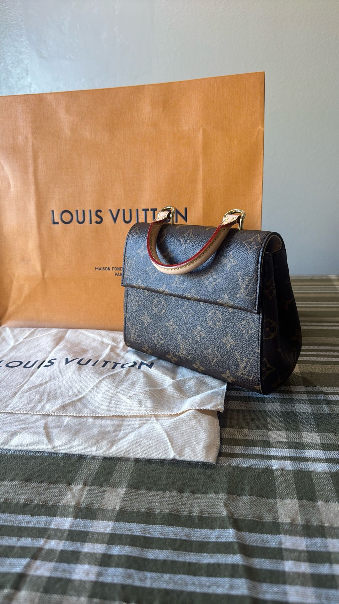 Louis Vuitton Cluny Mini
