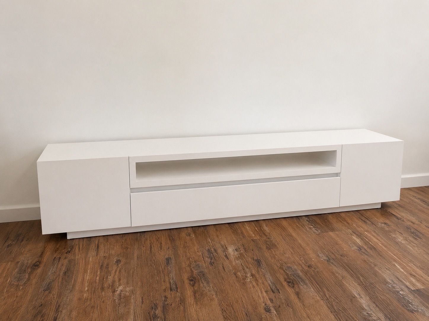 Tv stand white