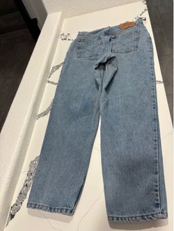Levi’s 550 relaxed fit tapered leg size 14