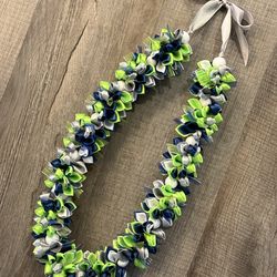 Seahwaks Plumeria Graduation Ribbon Lei 💚💙🩶