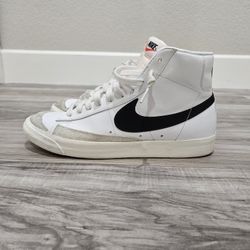 Nike Blazer Mid '77 Vintage

Men's Shoes

