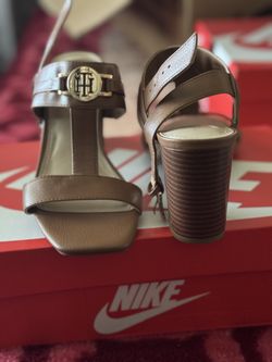 Women’s Block Heel Sandals Size 7