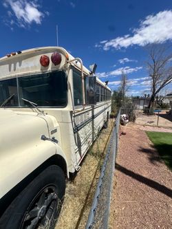 1985 International School Bus – 6.9 Diesel Skoolie Project – $4,000 OBO