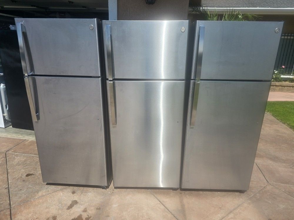 GE Apartment Refrigerator Like New $435 Each