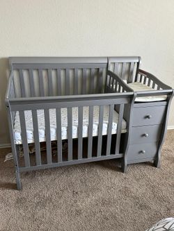Baby crib