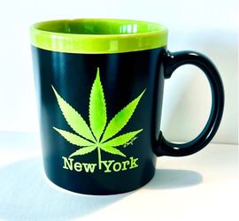 New York 2 Tone Canna-bis mug