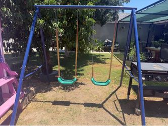 Swing set