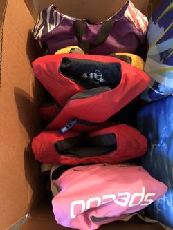 Life jackets / life Vests
