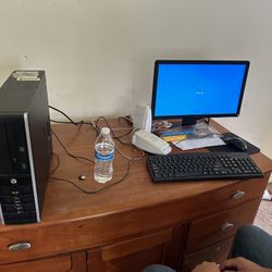 Computer With Monitor Keyboard Mouse Speakera