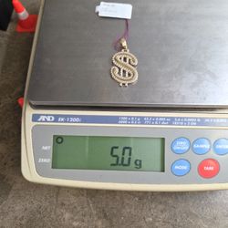 Cross Pendant 10k 5.4 Gr