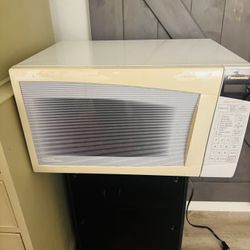 Panasonic Microwave – High Power 1200W (working)
